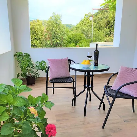 Apartment Jole Lastovo