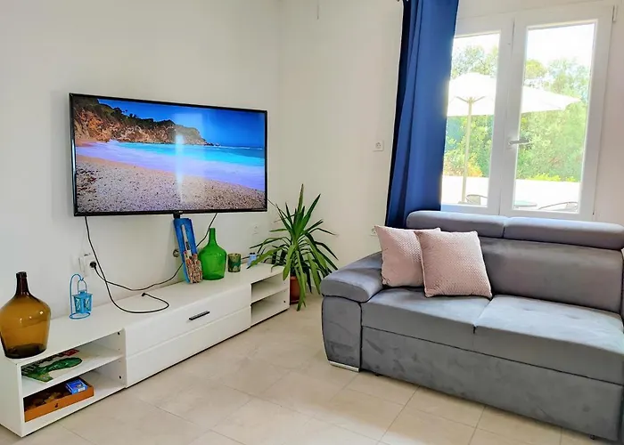 Jole Apartment *